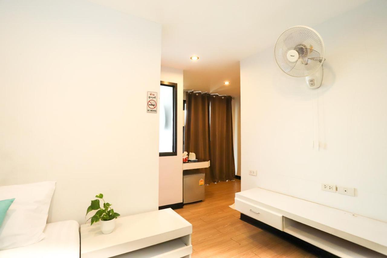 C Tower Hotel Surat Thani Buitenkant foto
