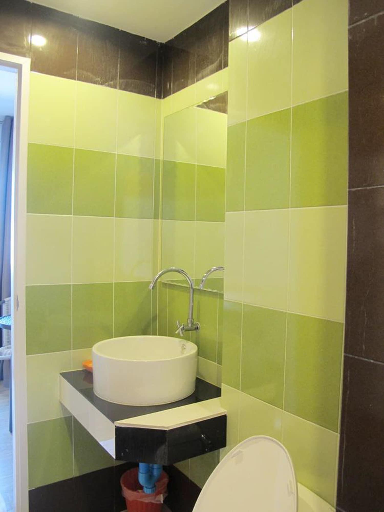 C Tower Hotel Surat Thani Buitenkant foto