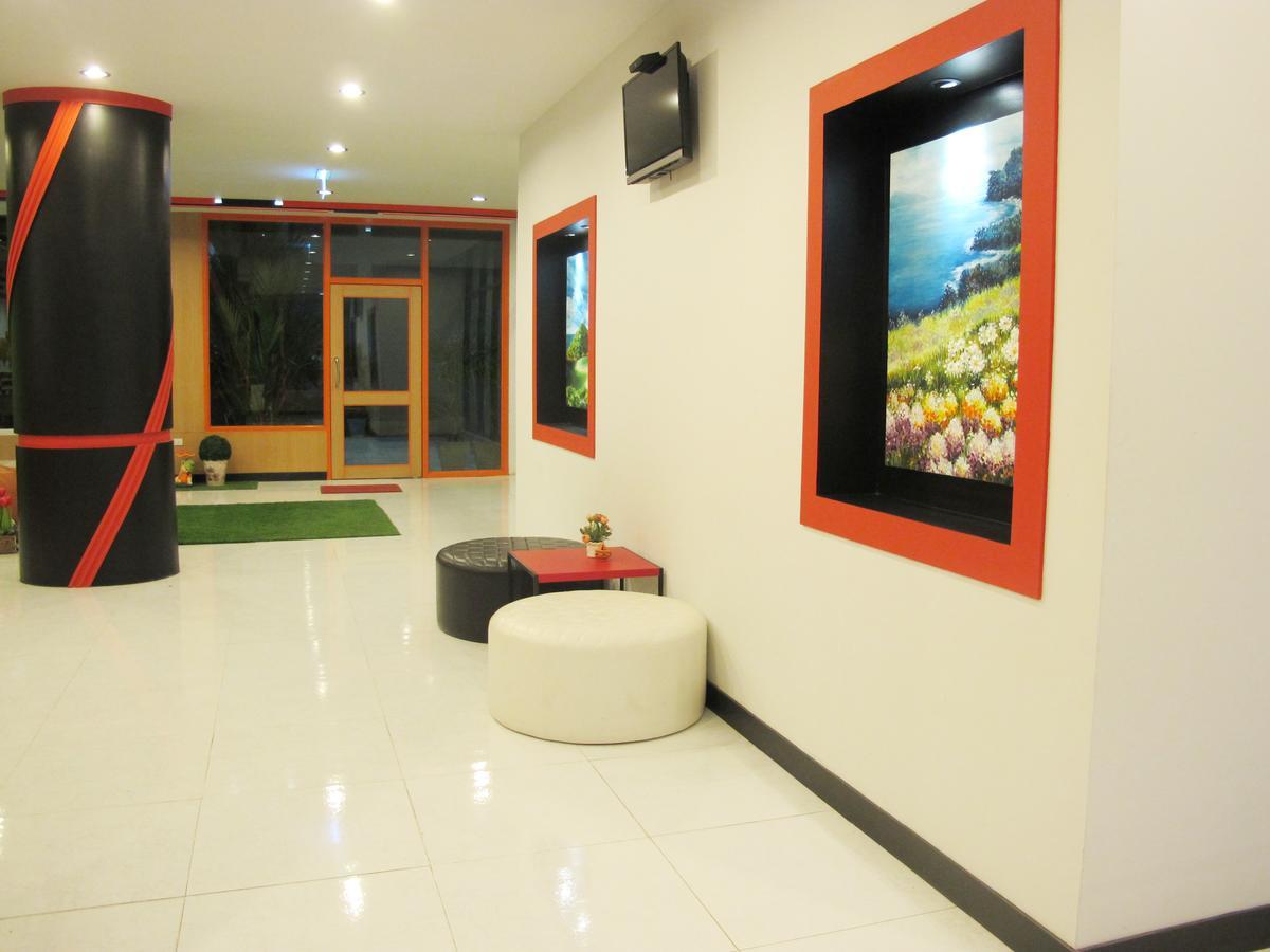 C Tower Hotel Surat Thani Buitenkant foto