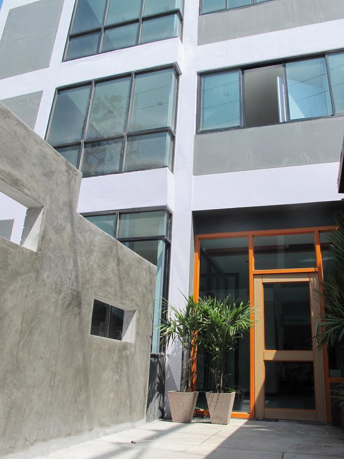 C Tower Hotel Surat Thani Buitenkant foto