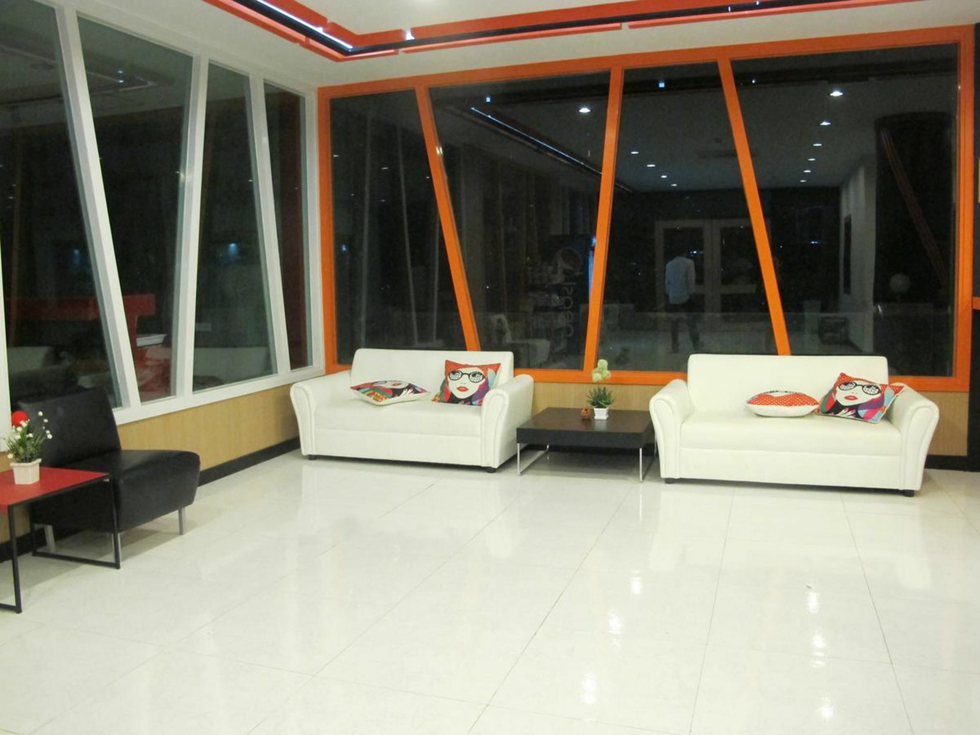 C Tower Hotel Surat Thani Buitenkant foto